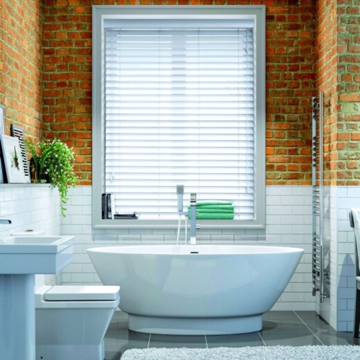 Алюминиевые жалюзи для ванной комнаты на окна
