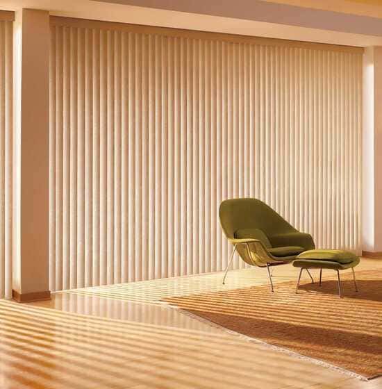 Тканевые вертикальные жалюзи для гостиницы