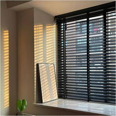 Деревянные жалюзи с электроприводом цена. Купить в «Мастерская Жалюзи»